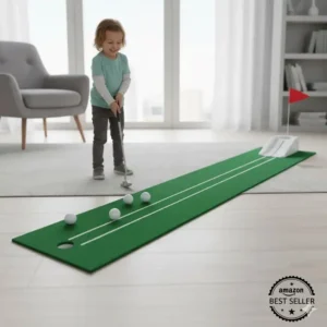 Ein Kind spielt mit dem mini golf putting set amazon, um Spaß in der Familie zu haben.