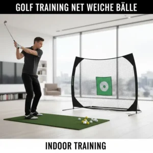 Ein Golfer benutzt die weiche golfbälle indoor training Bälle zum vollen Schwungtraining mit einem Golfnetz.